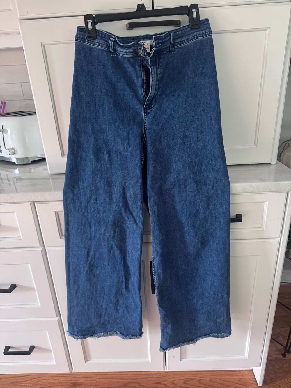 Billabong Blue Denim Jeans with White Label